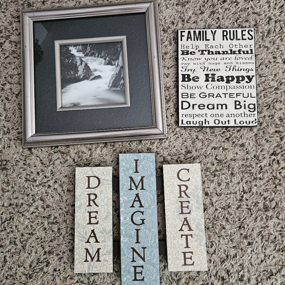 Decorative Wall Art Set with Inspirational Quotes